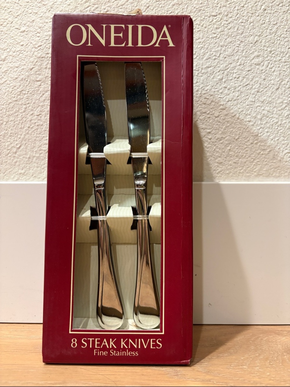 Oneida Silver Stainless Steel Steak Knives